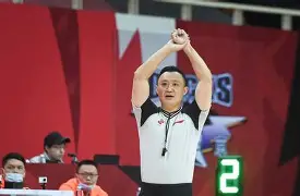 曼联技术犯规送分，国米主帅怒摔战术板！！